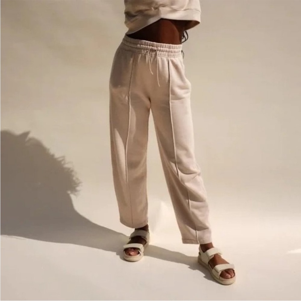 agolde 90s wide leg bowed sweatpants in woman’s medium